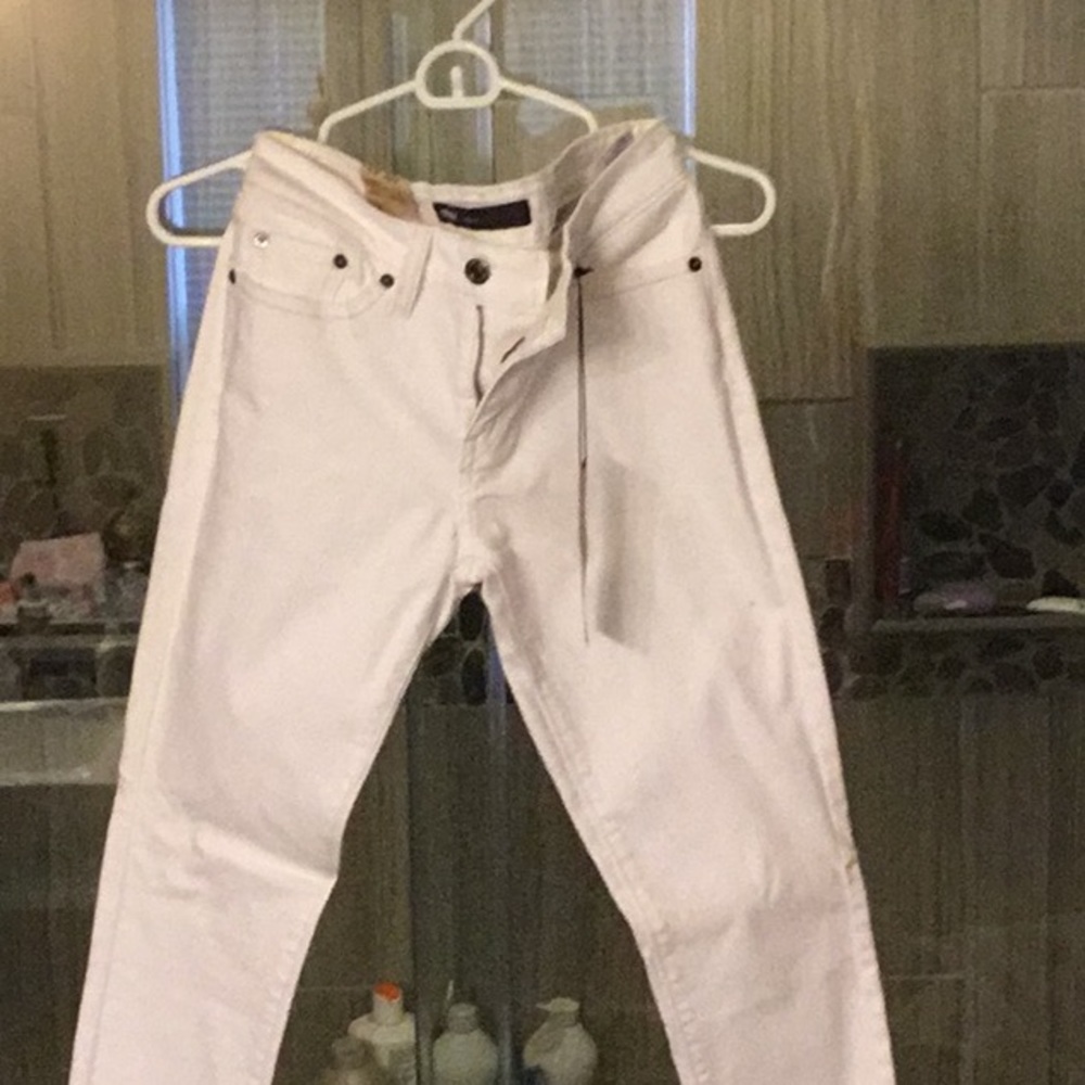 Levi’s NWT 535 legging size 7M/28